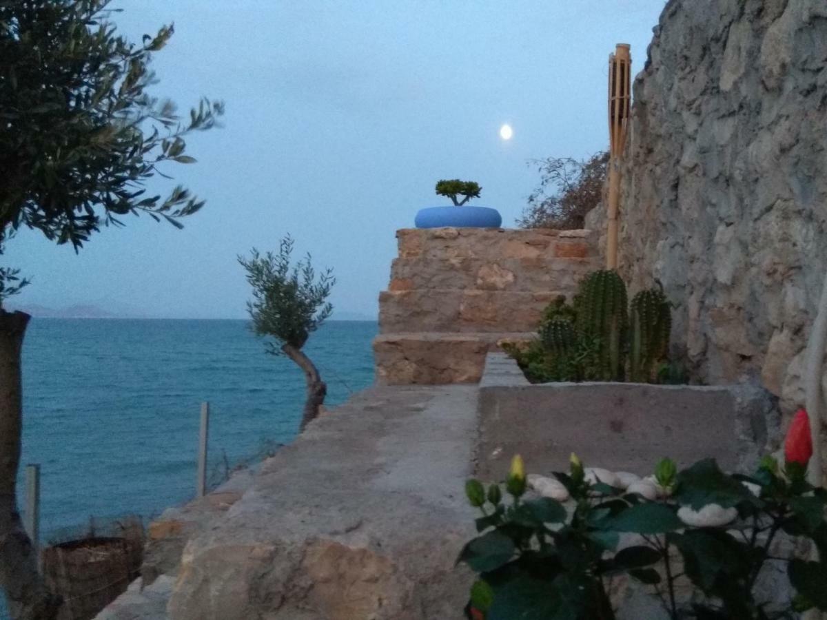 Linamare Eolos Kiveri Exterior photo